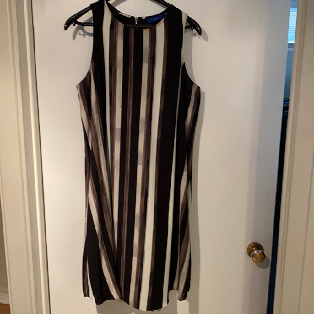 Soft tank top dress Drapes down for a flowy style